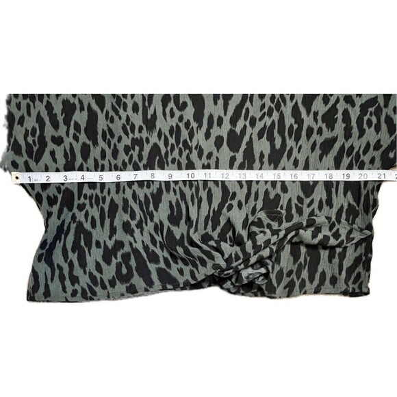Umgee Dolman Sleeve Green & Black Animal Print V-Neck Top With Waist Tie Size XL - Picture 5 of 8